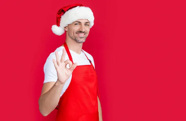 Happy Mature Man Cafe Owner Red Apron Christmas Santa Hat — Stock Photo, Image
