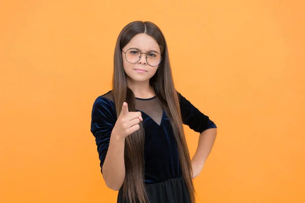 Redo Barnaccessoarmode Ett Okulistiskt Koncept Tonåringen Har Dålig Syn Behovet — Stockfoto