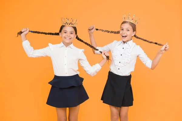 Kitüntetés Tisztelet Aranyos Hercegnőt Motivációs Díj Iskolás Gyerekeknek Lányok Gyerekek — Stock Fotó
