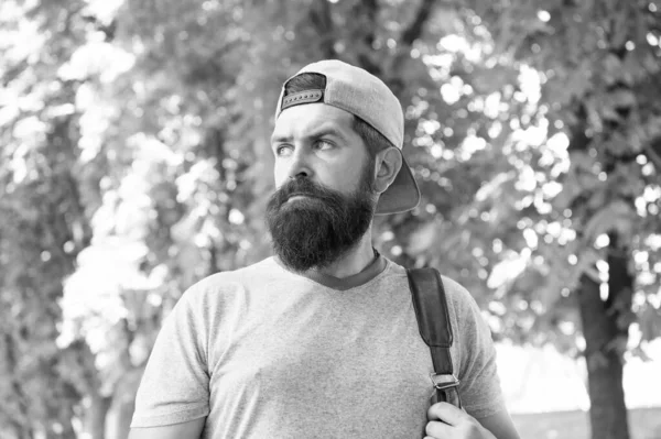 Mature Bearded Man Beard Moustache Summer Shirt Cap Hold Backpack — Stock Photo, Image