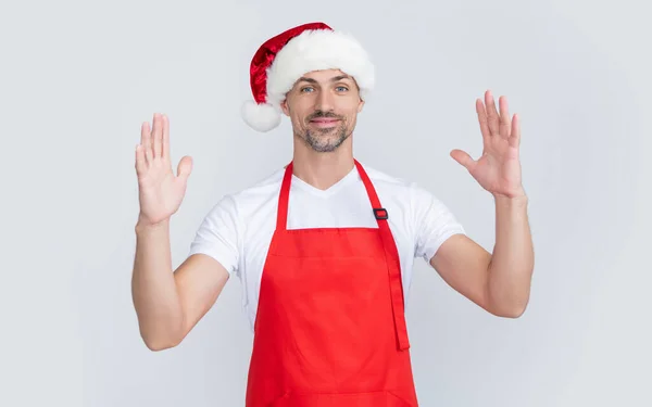 Glad Mogen Man Röd Servitör Förkläde Och Jul Santa Hat — Stockfoto