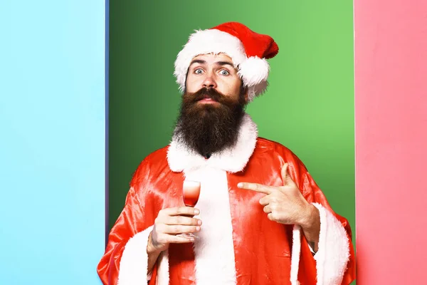 Bel Homme Barbu Santa Claus Avec Longue Barbe Sur Visage — Photo