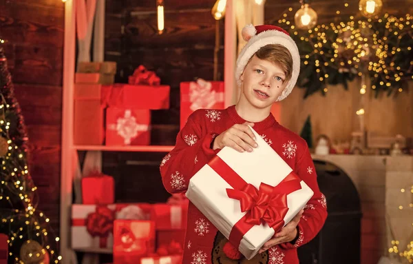 Діти Санта Клауса Маленький Хлопчик Маленький Хлопчик Червоному Капелюсі Санти — стокове фото