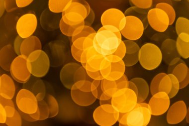 Bulanık altın arka plan. Soyut bulanık arkaplan. Bokeh geçmişinde kimse yok. Bulanık altın rengi arka plan. Bulanık odaklı arkaplan.