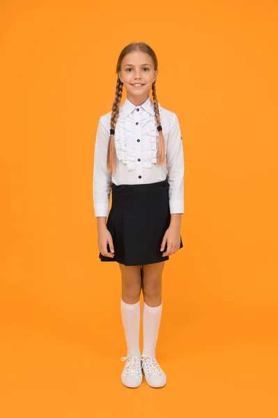Menina Escola Usar Uniforme Menina Bonita Pronta Para Estudar Volta — Fotografia de Stock