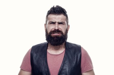 Olgun hippi sakallı. Sakallı adam. Saç ve sakal bakım. Yüz bakımı. Genç ve acımasız. Erkek kuaför bakım. garip adam hippi. bıyıklı acımasız beyaz hippi. Büyülü bak saç yapma.