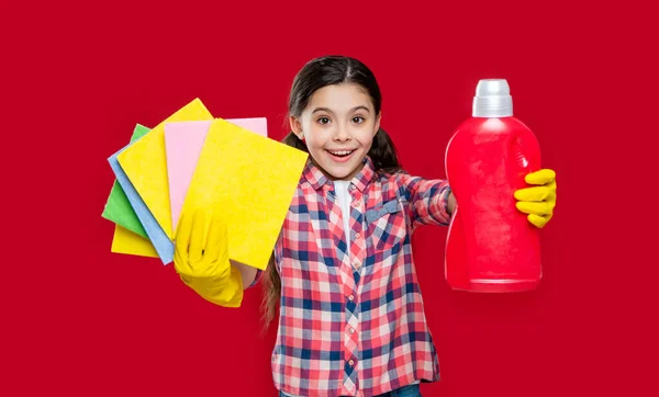Girl Softener Detergent Isolated Red Selective Focus Girl Softener Detergent — Foto de Stock