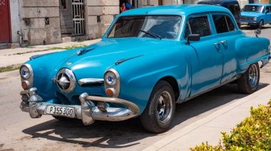 Havana, Küba - Mayıs 02, 2019: Old timer Retro Car Studebaker, yan görüş.