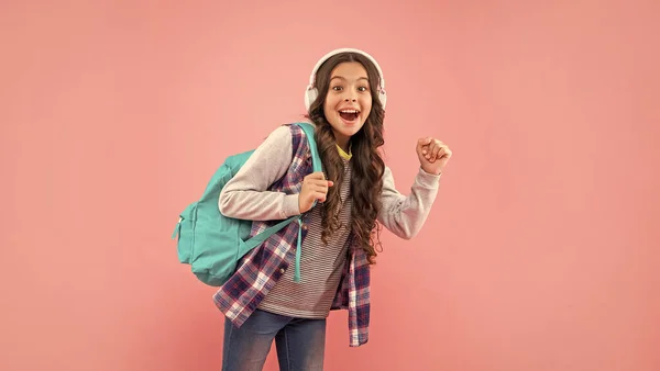 Amazed Child Modern Earphones Backpack Online Education Back School Teen — Stock Photo, Image