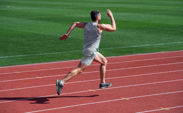 Atleta Corredor Fazer Carga Aeróbia Anaeróbia Homem Começa Correr Estádio — Fotografia de Stock