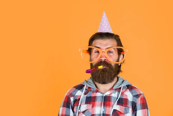 Doğum Günün Kutlu Olsun Erkek Bayramı Kutlaması Parti Aksesuarlı Sakallı — Stok fotoğraf