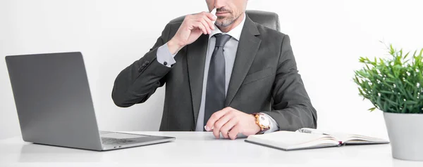 Mature Man Business Office Use Nasal Spray — Fotografia de Stock