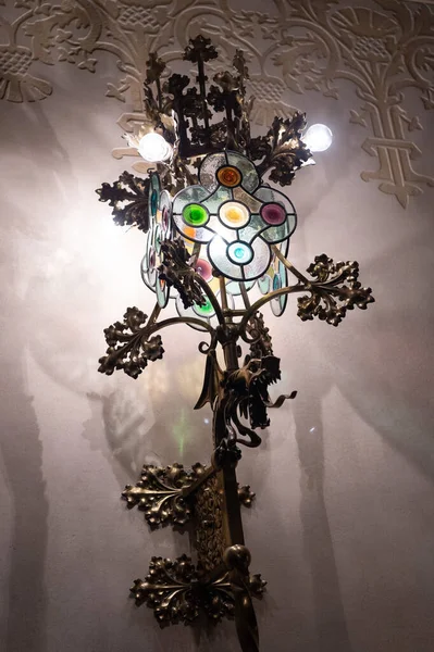 Luksusowe Dekoracyjne Ściany Sconce Wnętrze Elektryczne Światło Lampy Metalową Rzeźbą — Zdjęcie stockowe