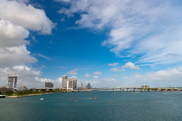 Horyzont Panoramy Miami Panorama Miami Krajobraz Miasta Panorama Miami Łodziami — Zdjęcie stockowe