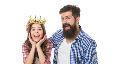 Övgü ve ödül. Unvan ve ödül. Bayan küçük prenses. Adam çocuğun kafasına altın taç takmış. Kazanan ve ödül. Birinci sınıf ödül. Tören ödüllendiriliyor. Kızına en iyi dileklerimi sunuyorum. Zafer ödülü.