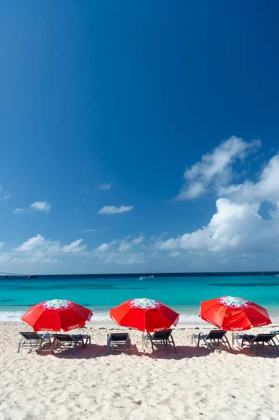 Grand Turk Turks Caicos 2015 Summer Seaside Beach Sunbed Red — 스톡 사진