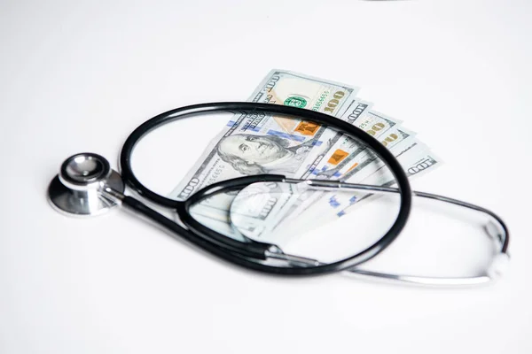Ιατρική Έννοια Χρηματοδότησης Χρήματα Για Χρηματοδότηση Φαρμάκων Που Απομονώνονται Λευκό — Φωτογραφία Αρχείου