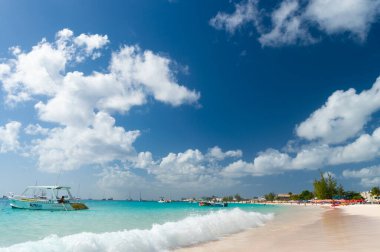 Bridgetown, Barbados - 12 Aralık 2015: Yaz tatili ve plajda tatil.