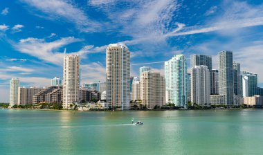 Metropolis 'in şehir merkezindeki Miami siluetinin görüntüsü. Miami şehir merkezi silueti. Florida 'daki Miami şehir merkezi silueti. Miami şehir merkezi ufuk çizgisi.