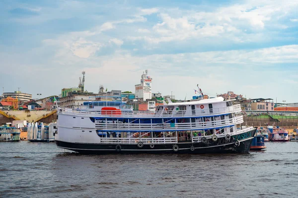 Manaus Brazilië December 2015 Rondvaartboot Haven — Stockfoto