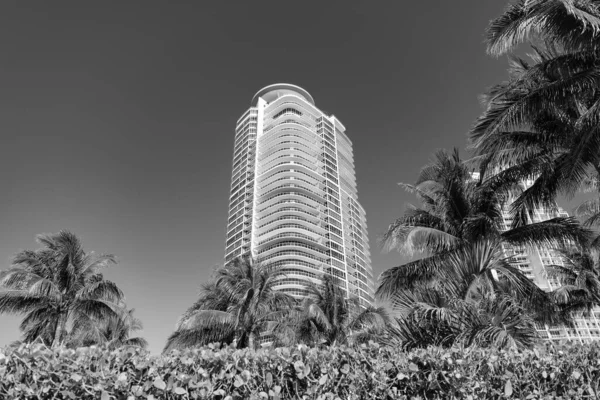 Modernos Bloques Torres Edificios Gran Altura Arquitectura Vista Inferior Cielo — Foto de Stock