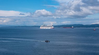 Victoria, Kanada - 28 Haziran 2019: Okyanus gemileri, okyanus manzaralı gemiler..