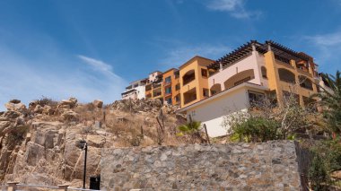 Rocky Hill 'deki villa evi. Villanın fotoğrafı. Villa evi dışarıda. Dışarıdaki villa evi..