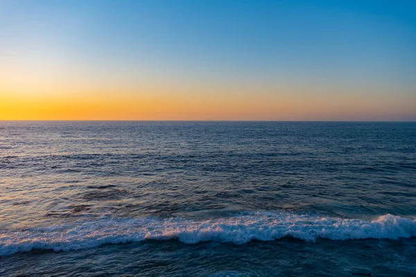 Prachtige Zeegezicht Bij Zonsondergang Natuur Zeegezicht Bij Zonsondergang Buiten Foto — Stockfoto
