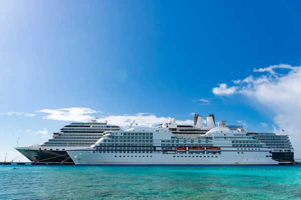 Beeld Van Cruiseschip Vakantie Zee Cruiseschip Vakantie Cruiseschip Vakantie Zomer — Stockfoto