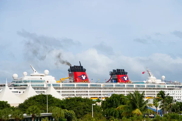 Miami Florida Usa Prosince 2015 Disney Cruise Line Ship Boční — Stock fotografie