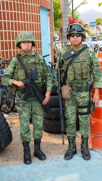 Acapulco Mexiko Mai 2019 Offiziere Der Armee Voller Länge — Stockfoto
