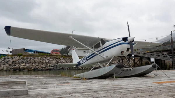 Wrangell Alasca Eua Maio 2019 Cessna 172 Jato Avião Flutuante — Fotografia de Stock