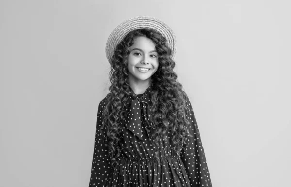 Child Smile Straw Hat Long Brunette Curly Hair Blue Background — 스톡 사진