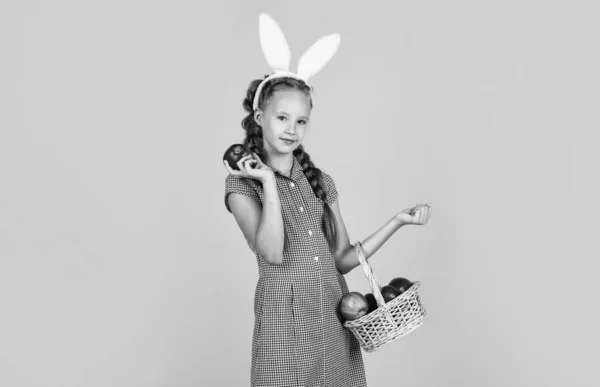 Happy Girl Holding Apples Garden Rabbit Kid Hold Basket Fruit — Stock Photo, Image