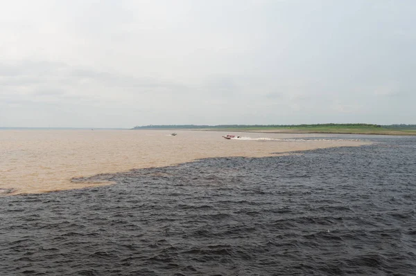 Natur Wasserlandschaft Als Reiseziel Zusammenfluss Natur Wasserlandschaft Der Flüsse Amazonas — Stockfoto