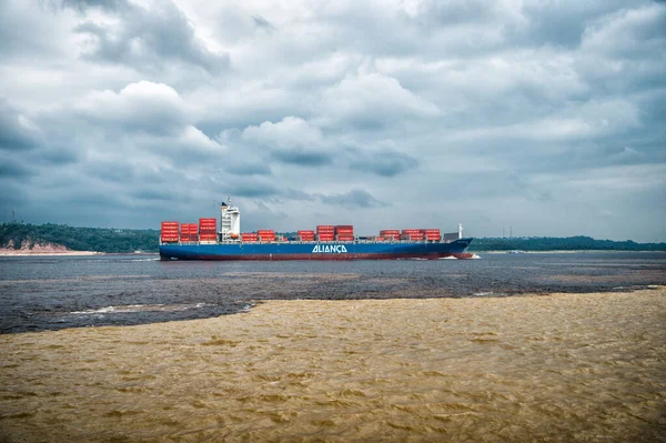 Manaus Brazilië December 2015 Alianca Vrachtschip Met Containers — Stockfoto