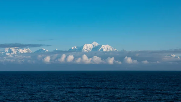Vacker Natur Bergslandskap Med Havet Horisont Landskap Och Fridfullt Bergslandskap — Stockfoto