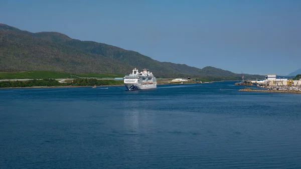 ケッチカン アラスカアメリカ 2019年5月27日 風景とクルーズ船の旅 — ストック写真