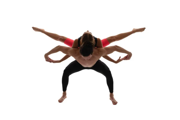 Beyaz Stüdyodaki Yoga Çifti Arka Planda Spor Yoga Çifti Spor — Stok fotoğraf