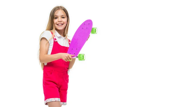 Φωτογραφία Του Κοριτσιού Έφηβος Skateboard Αντίγραφο Χώρου Έφηβη Κοπέλα Σκέιτμπορντ — Φωτογραφία Αρχείου