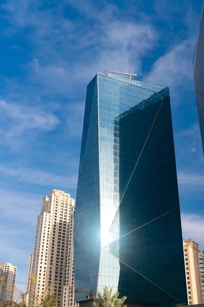 Dubai Verenigde Arabische Emiraten December 2017 Wolkenkrabbergebouw Met Glazen Gevelarchitectuur — Stockfoto