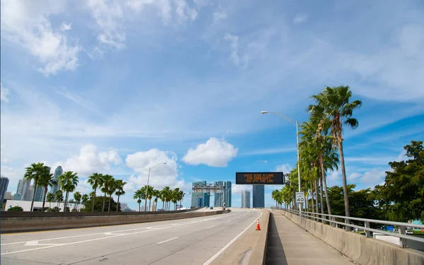 Miami Autoroute Route Miami Autoroute Route Avec Personne Miami Autoroute — Photo