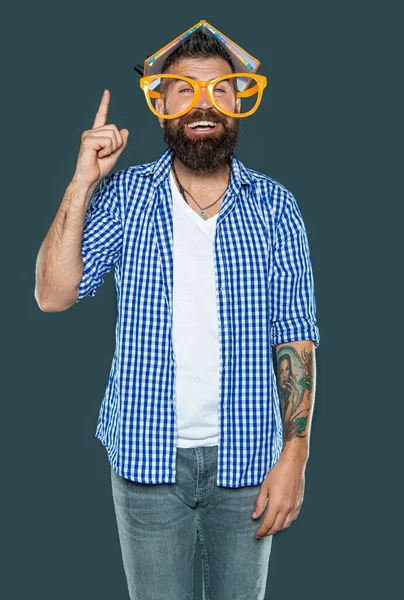 Alegre Inspirado Com Ideia Engraçada Barbudo Homem Óculos Festa Com — Fotografia de Stock