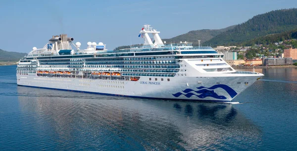 Ketchikan Alaska Usa May 2019 Big Cruise Ship Coral Princess — Stock Photo, Image