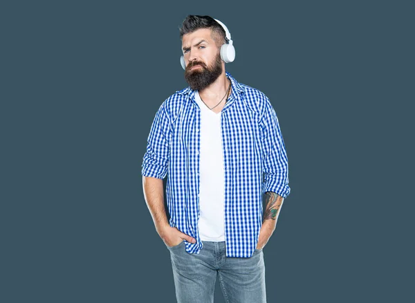 Bearded Man Listen Music Earphones — Stock Photo, Image