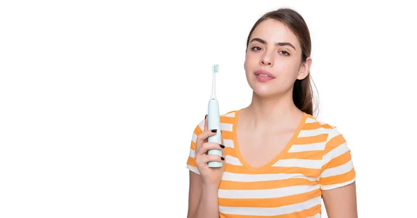 Ung Flicka Med Elektrisk Tandborste Isolerad Vit Bakgrund — Stockfoto