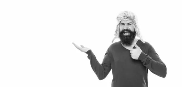 Счастливый Бородатый Мужчина Усами Ушной Шляпе Указательный Палец Изолированном Белом — стоковое фото