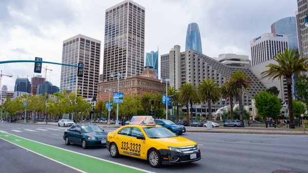 San Francisco Usa May 2019 Yellow Taxi Car Road San — Stock Photo, Image