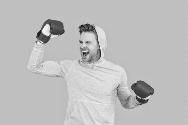 Μπόξερ Πυγμάχος Κάνει Χειρονομία Νίκης Γάντια Πυγμαχίας Boxer Άνθρωπος Ευτυχισμένη — Φωτογραφία Αρχείου