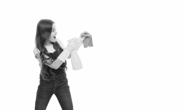 Überraschte Putzfrau Trägt Studio Waschhandschuhe Foto Einer Putzfrau Mit Handschuhen — Stockfoto